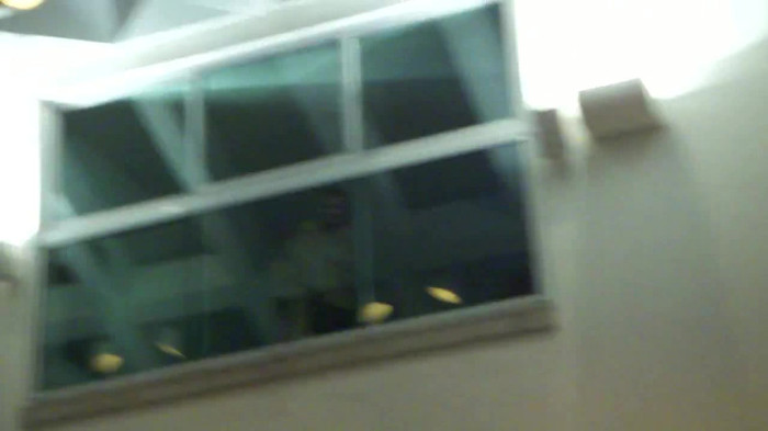 Demi  -  Sheraton Barra (1721) - Demi - She Welcomes Fans From Hotel Balcony Part oo3