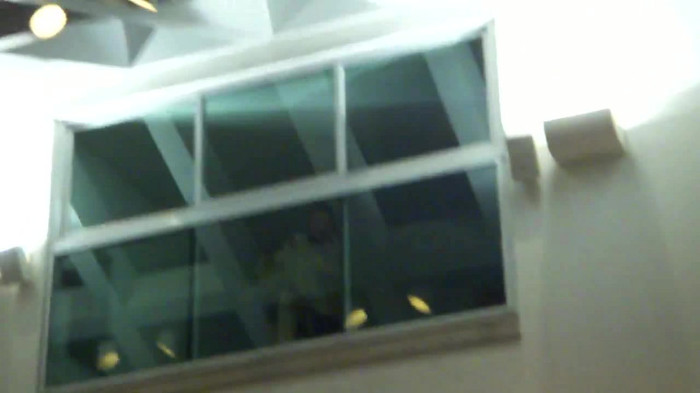 Demi  -  Sheraton Barra (1725) - Demi - She Welcomes Fans From Hotel Balcony Part oo3