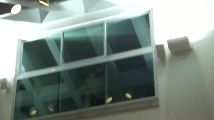 Demi  -  Sheraton Barra (1726) - Demi - She Welcomes Fans From Hotel Balcony Part oo3