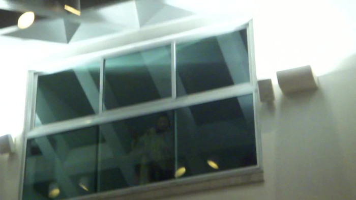 Demi  -  Sheraton Barra (1727) - Demi - She Welcomes Fans From Hotel Balcony Part oo3
