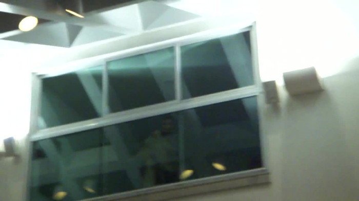 Demi  -  Sheraton Barra (1728) - Demi - She Welcomes Fans From Hotel Balcony Part oo3
