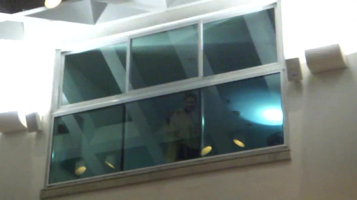 Demi  -  Sheraton Barra (1765) - Demi - She Welcomes Fans From Hotel Balcony Part oo3