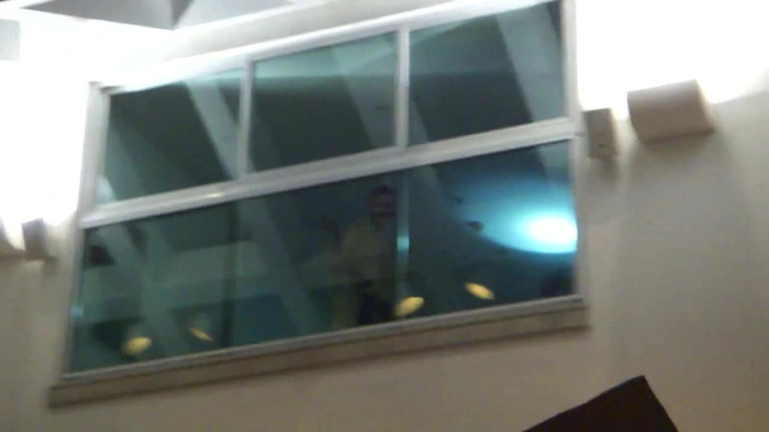 Demi  -  Sheraton Barra (1774) - Demi - She Welcomes Fans From Hotel Balcony Part oo3