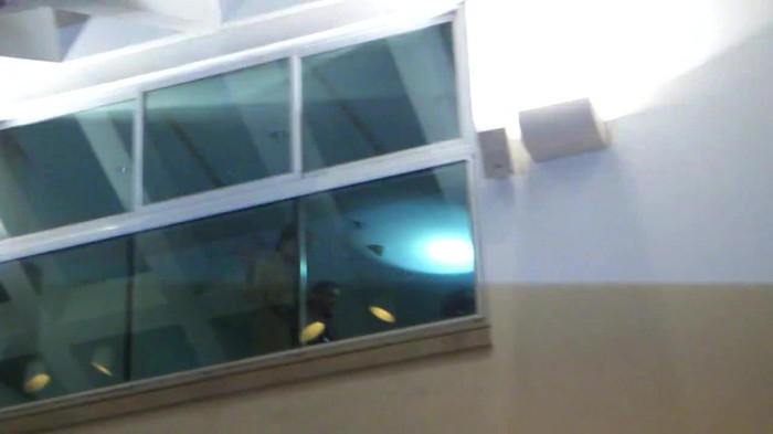Demi  -  Sheraton Barra (1794) - Demi - She Welcomes Fans From Hotel Balcony Part oo3