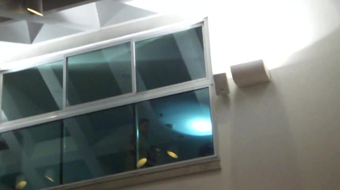 Demi  -  Sheraton Barra (1813) - Demi - She Welcomes Fans From Hotel Balcony Part oo3