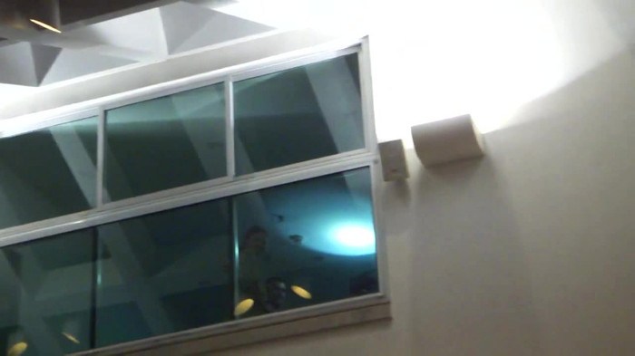 Demi  -  Sheraton Barra (1819) - Demi - She Welcomes Fans From Hotel Balcony Part oo3