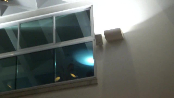 Demi  -  Sheraton Barra (1864) - Demi - She Welcomes Fans From Hotel Balcony Part oo3