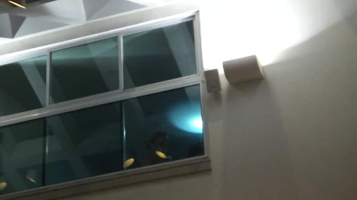 Demi  -  Sheraton Barra (1869) - Demi - She Welcomes Fans From Hotel Balcony Part oo3