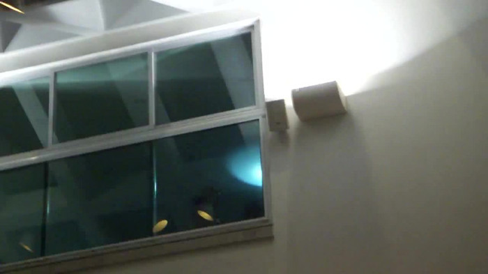 Demi  -  Sheraton Barra (1874) - Demi - She Welcomes Fans From Hotel Balcony Part oo3