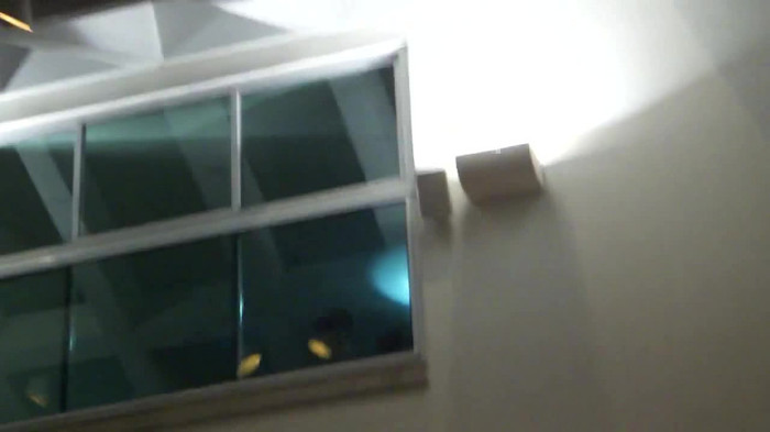 Demi  -  Sheraton Barra (1880) - Demi - She Welcomes Fans From Hotel Balcony Part oo3