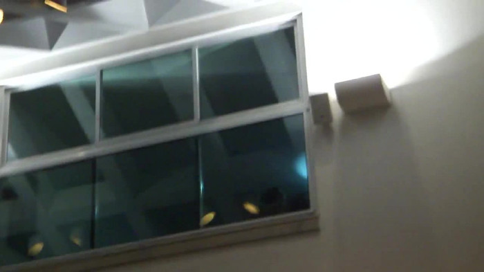 Demi  -  Sheraton Barra (1892) - Demi - She Welcomes Fans From Hotel Balcony Part oo3