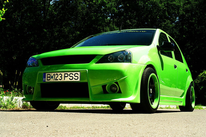 tuning-logan-pissisica-verde-lamborghini-by-sorin-35818d5bab188e2f4-800-0-1-95-0 - Masini