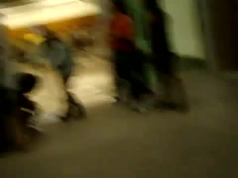 Demi Dançando Na Porta Do Hotel RJ 379