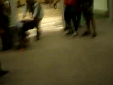 Demi Dançando Na Porta Do Hotel RJ 393