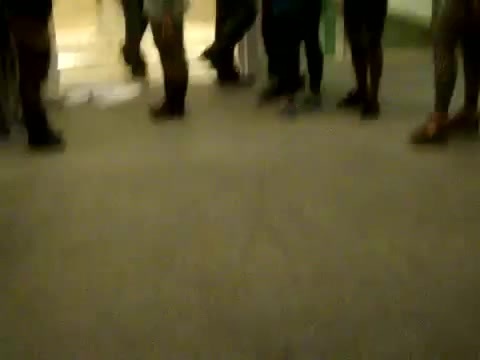 Demi Dançando Na Porta Do Hotel RJ 676