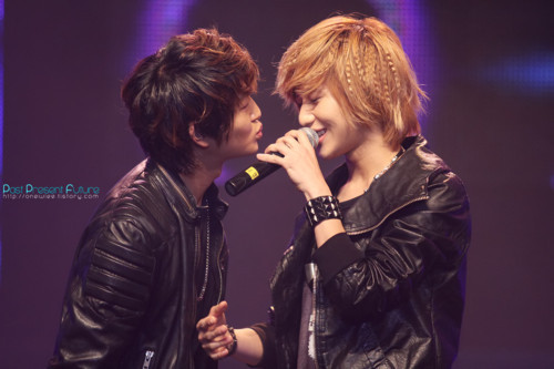 Taemin & Jonghyun - Shinee