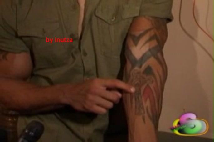 552782_404504299568473_248142815204623_1451540_1426909349_n - tatuajele lui ksg