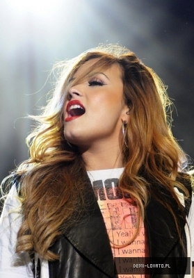 StayStrongDemi - ABC - Lovatics - The most special persons in world