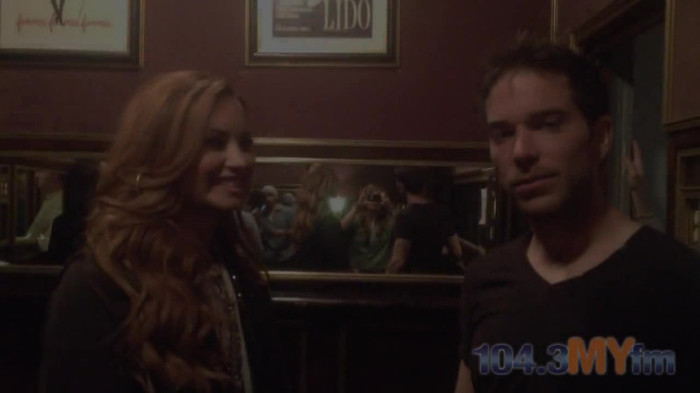 1043 MYfm\'s Ty Bentli with Demi Lovato in LA 0052