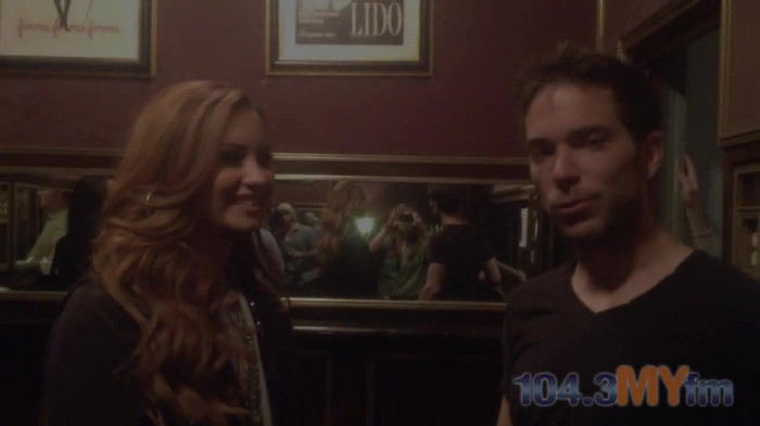 1043 MYfm\'s Ty Bentli with Demi Lovato in LA 0057