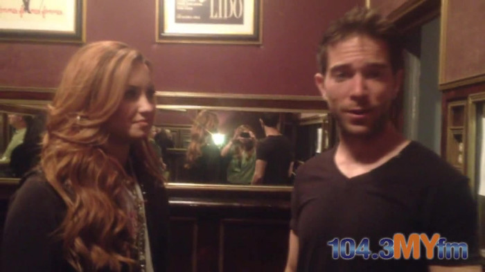 1043 MYfm\'s Ty Bentli with Demi Lovato in LA 0369 - Demi - 1043 MYfm Ty Bentli