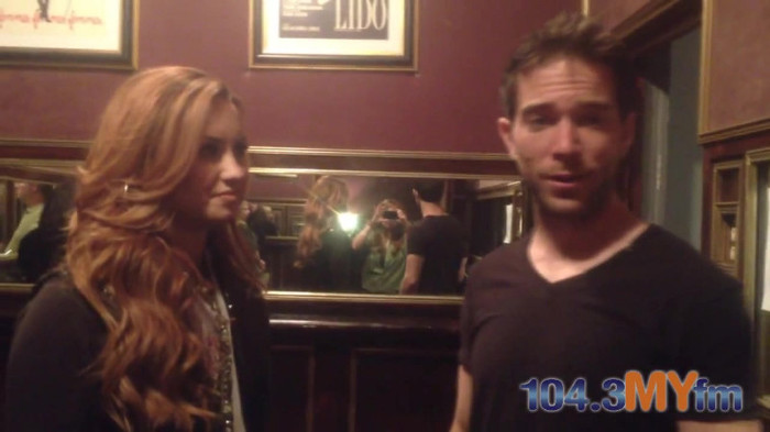 1043 MYfm\'s Ty Bentli with Demi Lovato in LA 0370 - Demi - 1043 MYfm Ty Bentli