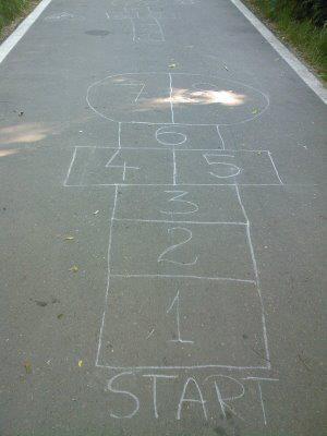 426917_252919518132908_120991581325703_520777_7837503_n - copilaria de pe vremuri