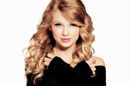 296554_265135140174573_211260815562006_936699_1978996598_n (2) - Taylor Swift