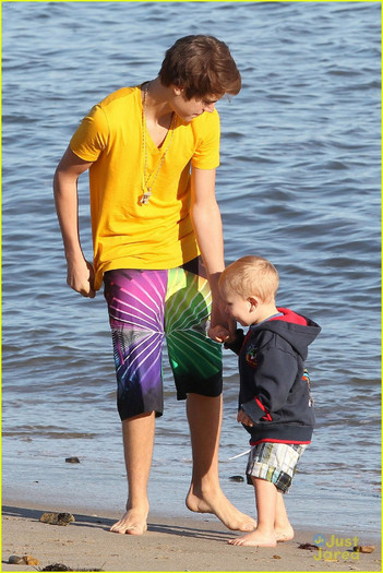 12 - Jelena at Malibu Beach---19 February 2012