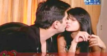 522672_372431889473600_228176933899097_1124262_602579910_n - Kajen kiss