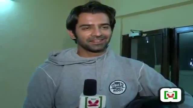 1 (14) - Iss Pyaar Ko Kya Naam Doon - BARUN - Caps