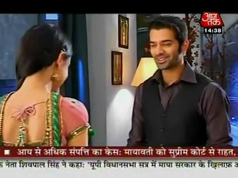 1 (1) - Iss Pyaar Ko Kya Naam Doon - SaRun - SBS - 18 November 2011 - Snaps