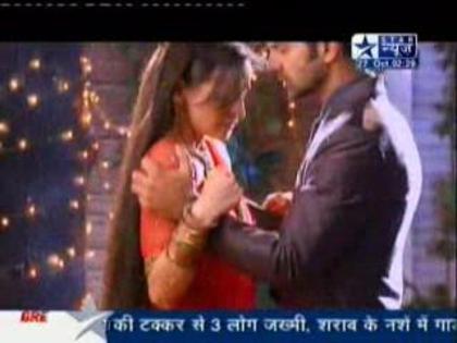 1 (3) - Iss Pyaar Ko Kya Naam Doon - SaRun - OffScreen - Snaps