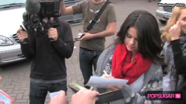 Selena Gomez in London for Fans & Fashion 225