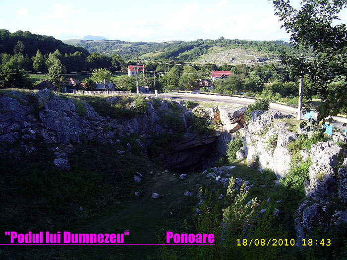 268. Podul natural de la Ponoare - Fascinanta Romanie - 4