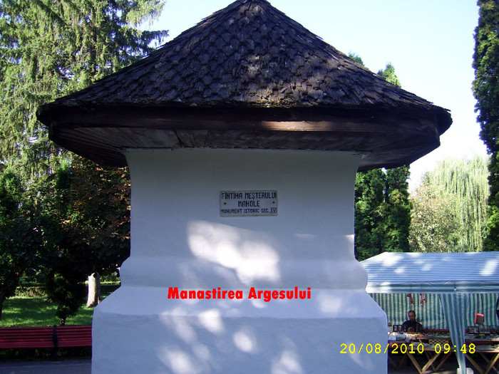 438. Fantana Mesterului Manole (Manastirea Argesului) 1 - Fascinanta Romanie - 4