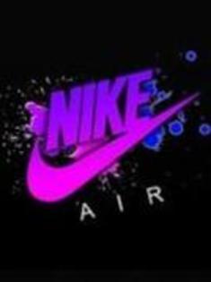 14947386_AHKYCPRKS - nike