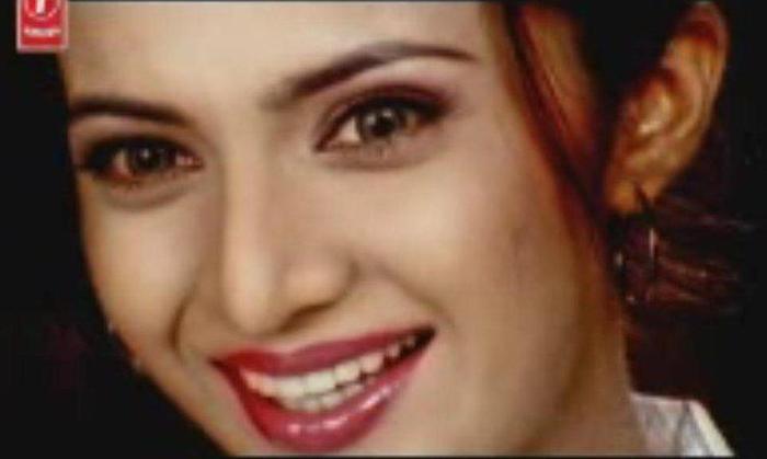 4 - Shilpa Anand In Music Video With Ayaz Khan