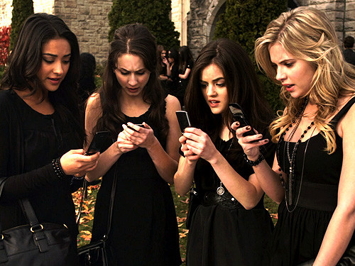 ღPretty Little Liarsღ - X__Pretty Little Liars__X