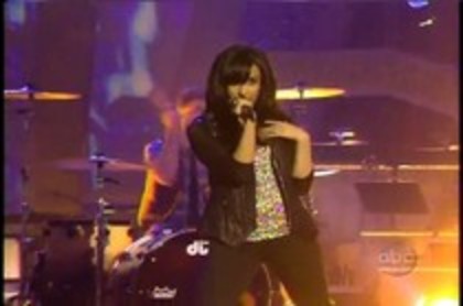 Demi Lovato Performs on Dancing With The Stars (14)