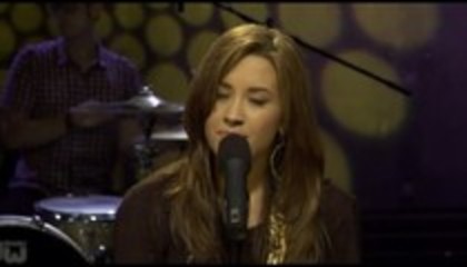 Demi - Lovato - Its - Not - Too - Late - Cambio - Cares - Exclusive - Concert (48)