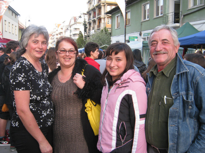 apar si cunoscutii-costica-andrea - zilele orasului Sf Gheorghe