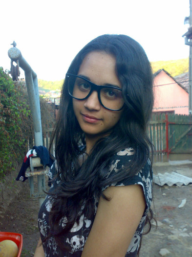 26042012734 - Just me
