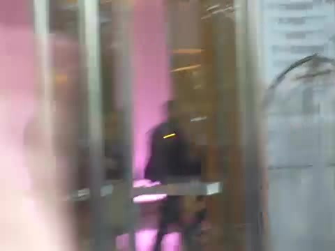 Demi Lovato en Argentina 28_4_12 Salida del Hotel Madero 1086 Demi Lovato en Argentina 28_4_12 Salida del Hotel Madero 1086