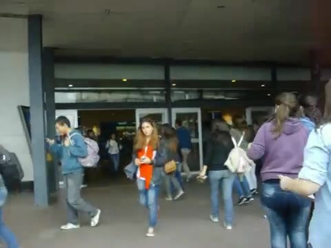 Demi Lovato at the airport. Argentina. 2012 0032 - Demi at the airport Argentina 2012
