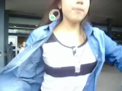 Demi Lovato at the airport. Argentina. 2012 0179