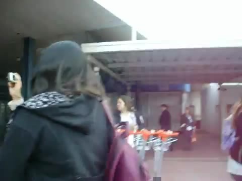 Demi Lovato at the airport. Argentina. 2012 0240 - Demi at the airport Argentina 2012