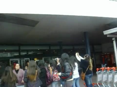 Demi Lovato at the airport. Argentina. 2012 0454