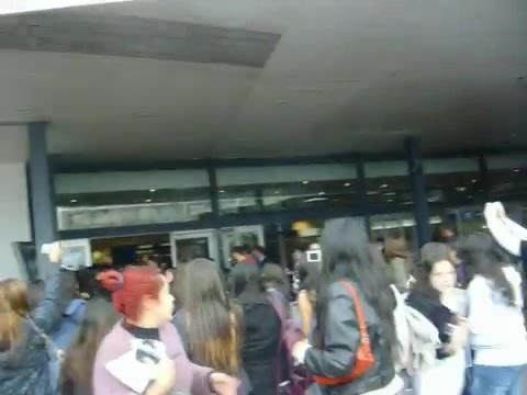 Demi Lovato at the airport. Argentina. 2012 0532