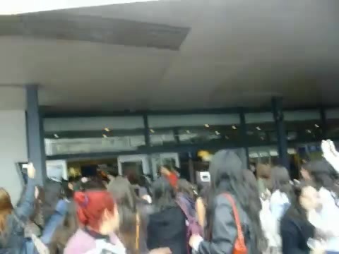 Demi Lovato at the airport. Argentina. 2012 0544 - Demi at the airport Argentina 2012 Part oo1